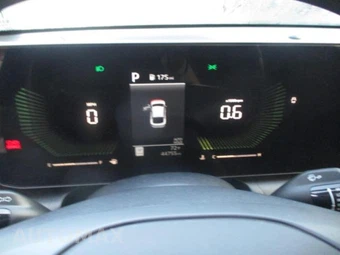 2025 Kia K4 LXS - miniatura 10