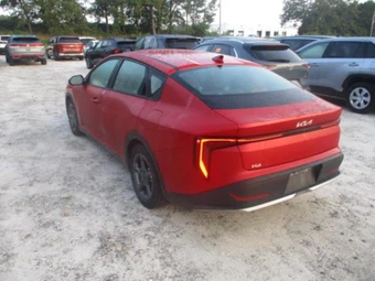 2025 Kia K4 LXS - miniatura 2