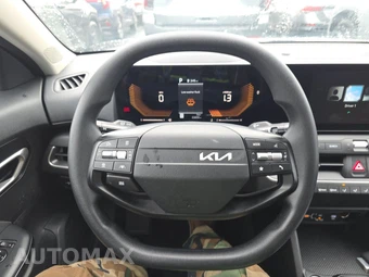 2025 Kia K4 LXS - miniatura 10