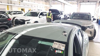2025 Kia K4 LXS - miniatura 18