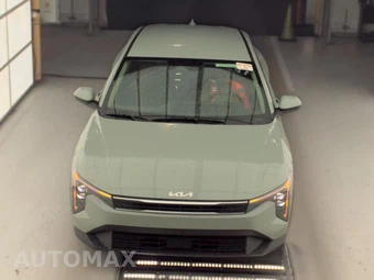 2025 Kia K4 LXS - miniatura 2