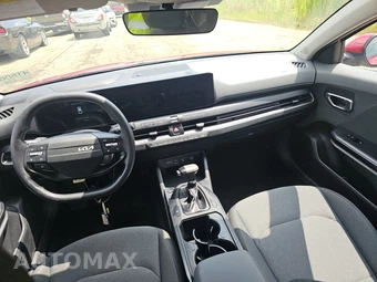 2025 Kia K4 LXS - miniatura 11