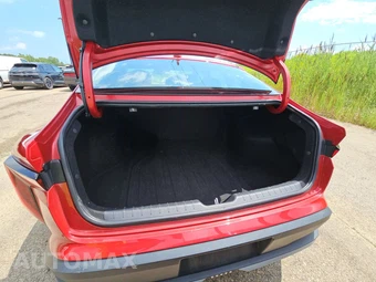 2025 Kia K4 LXS - miniatura 16