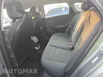 2025 Kia K4 LXS - miniatura 13