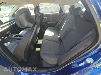 2025 Kia K4 LXS - miniatura 13