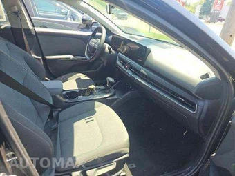 2025 Kia K4 LXS - miniatura 18