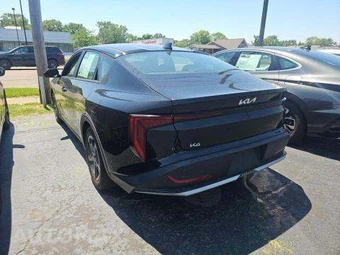 2025 Kia K4 LXS - miniatura 2