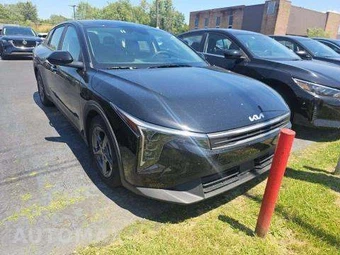 2025 Kia K4 LXS - miniatura 4