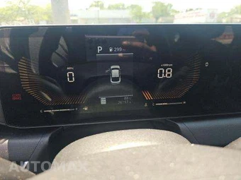 2025 Kia K4 LXS - miniatura 9