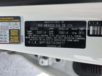 2025 Kia K4 LXS - miniatura 5