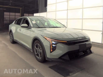 2025 Kia K4 LXS - miniatura 3