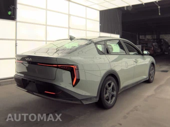 2025 Kia K4 LXS - miniatura 4