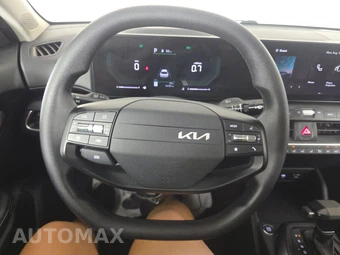 2025 Kia K4 LXS - miniatura 10