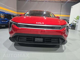 2025 Kia K4 LXS - miniatura 2