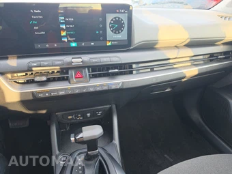 2025 Kia K4 LXS - miniatura 11