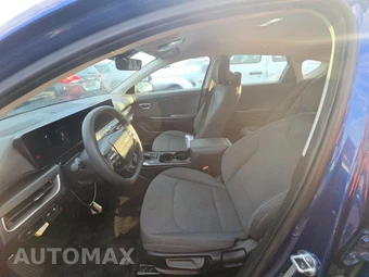 2025 Kia K4 LXS - miniatura 7