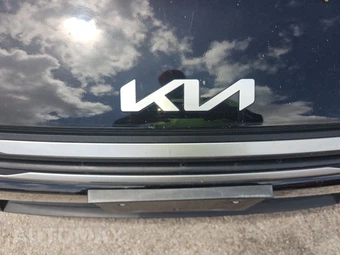 2025 Kia K4 LXS - miniatura 15