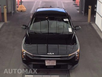 2025 Kia K4 LXS - miniatura 2