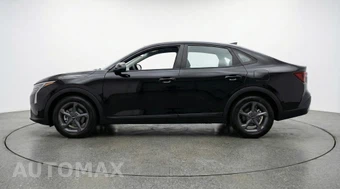 2025 Kia K4 LXS - miniatura 4