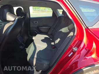 2025 Kia K4 LXS - miniatura 13