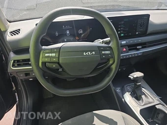2025 Kia K4 LXS - miniatura 14