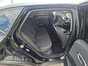 2025 Kia K4 LXS - miniatura 13