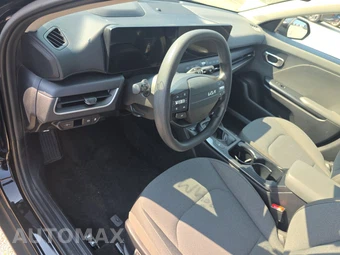 2025 Kia K4 LXS - miniatura 11