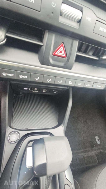 2025 Kia K4 LXS - miniatura 20