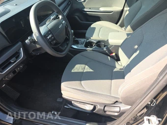 2025 Kia K4 LXS - miniatura 7