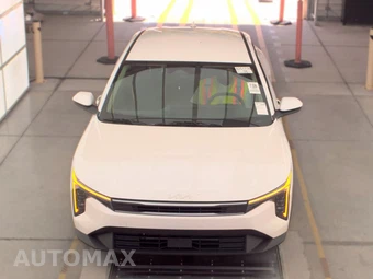 2025 Kia K4 LXS - miniatura 2