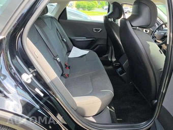 2025 Kia K4 LXS - miniatura 16