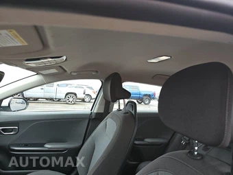 2025 Kia K4 LXS - miniatura 18