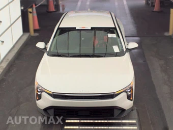 2025 Kia K4 LXS - miniatura 2