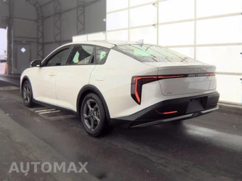 2025 Kia K4 LXS - miniatura 6