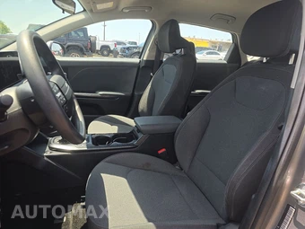 2025 Kia K4 LXS - miniatura 7