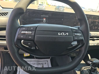 2025 Kia K4 LXS - miniatura 10