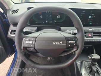 2025 Kia K4 LXS - miniatura 10