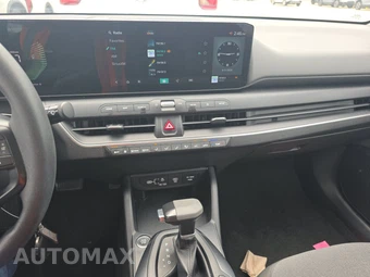 2025 Kia K4 LXS - miniatura 11