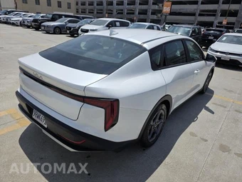 2025 Kia K4 LXS - miniatura 15