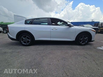 2025 Kia K4 LXS - miniatura 4