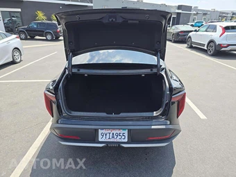 2025 Kia K4 LXS - miniatura 11