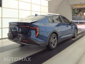 2025 Kia K4 LXS - miniatura 4
