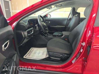 2025 Kia K4 LXS - miniatura 7