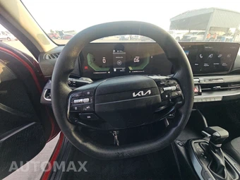 2025 Kia K4 LXS - miniatura 10