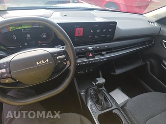 2025 Kia K4 LXS - miniatura 11