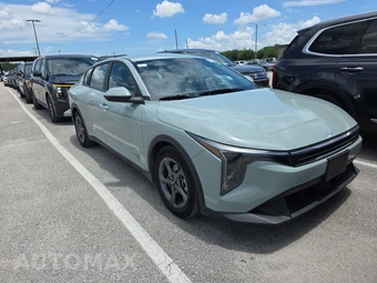 2025 Kia K4 LXS - miniatura 3