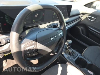 2025 Kia K4 LXS - miniatura 10