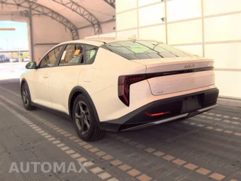 2025 Kia K4 LXS - miniatura 6