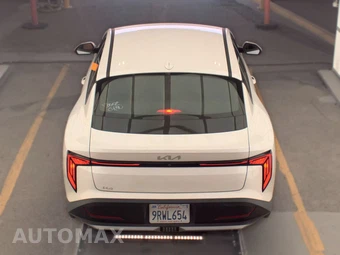 2025 Kia K4 LXS - miniatura 5