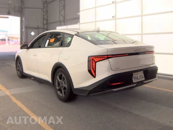 2025 Kia K4 LXS - miniatura 6